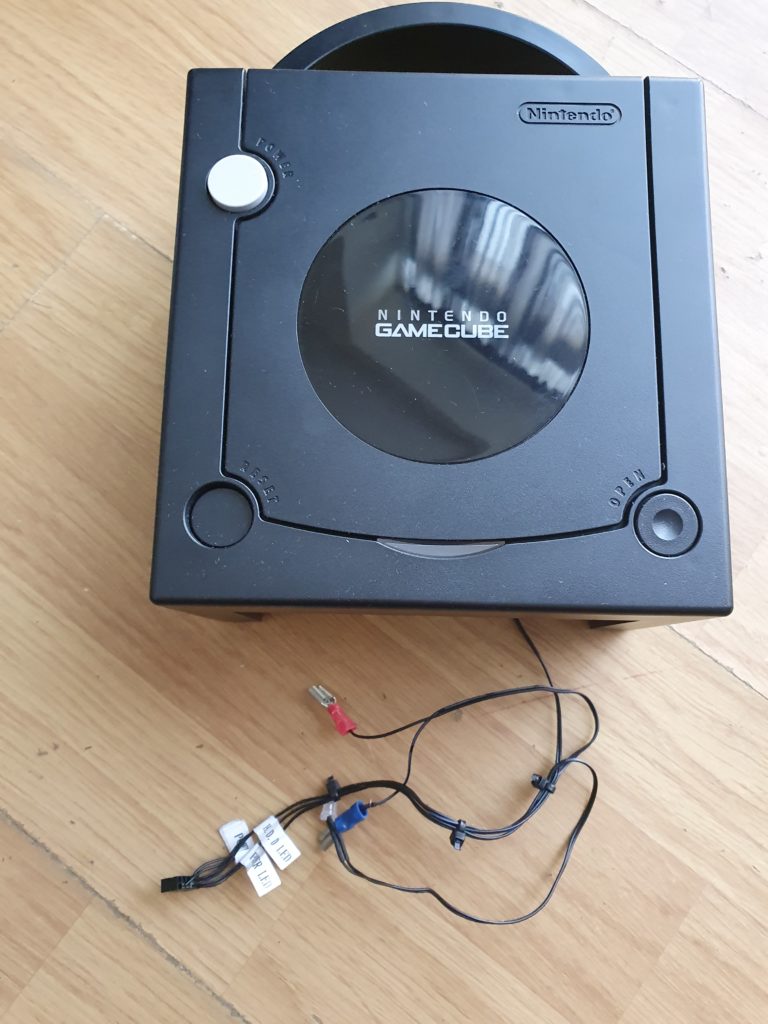 Gamecube PC with wires